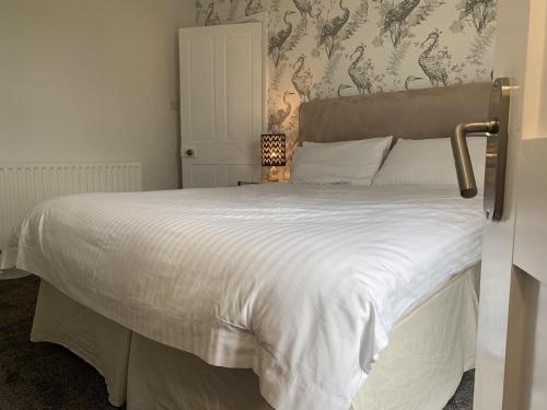 The Chestnuts Holiday Cottages - image 4