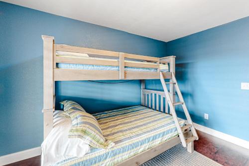 Moonshine 153 Moonshine 153