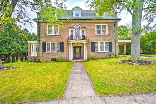 Charming Historic Home about 1 Mi to Dtwn Olean! - Olean