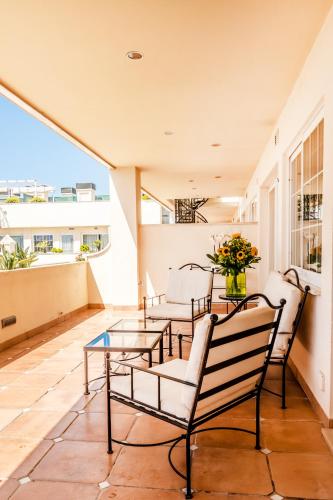 Balcony/terrace, Guadalpin Suites in Marbella
