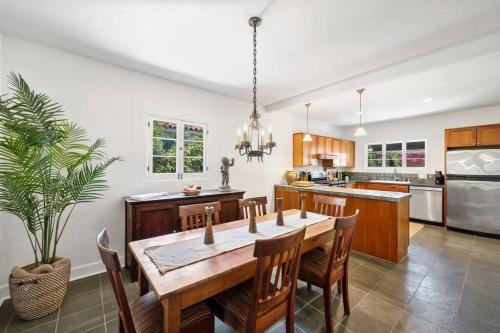 Secluded 4BR Spanish Oasis in the Heart of LA, Los Angeles (fotografie 8)