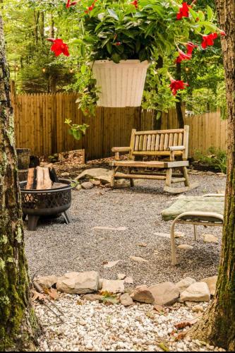 Pocono cabin with private pool at Shawnee Mtn