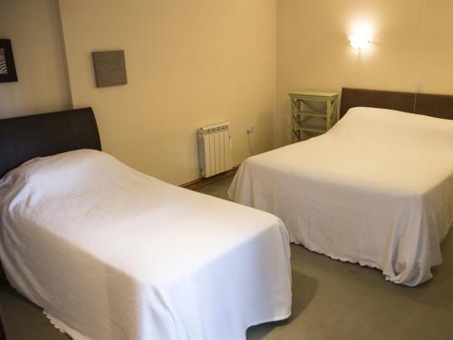 The Chestnuts Holiday Cottages - image 8