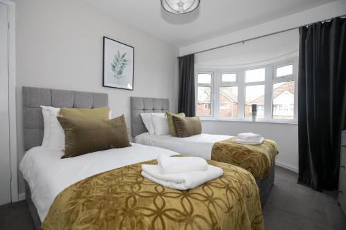 Ludlow Drive 3 bed Contractor family Town house in melton Mowbray