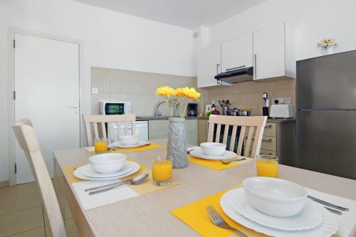 VERONICA - Coralli Beachfront Apartment 5