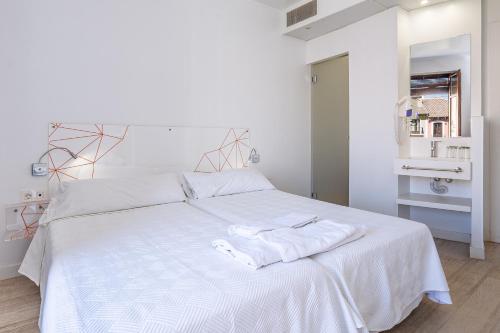 AMC Granada Hostal - image 2