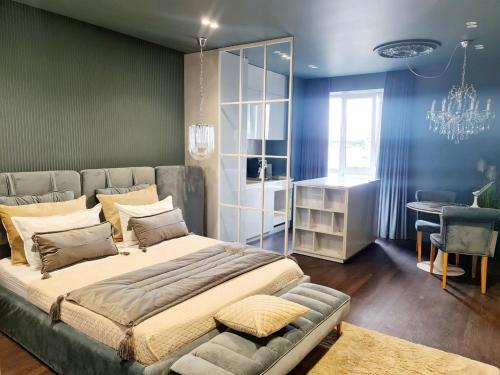 Gostinjska soba, Atlant luxury apartments in Chernivtsi