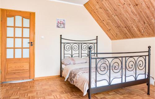 Seven-Bedroom Holiday Home in Pasym - main image