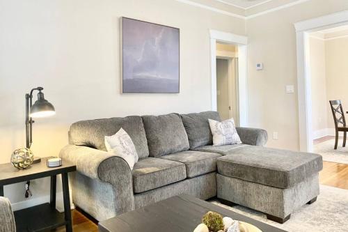 Bayshore Beauty Stylish 3BR SOHO Bungalow near Hyde Park in Tampa, USA