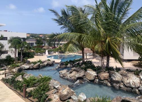 Apartment with Pool View  image 3