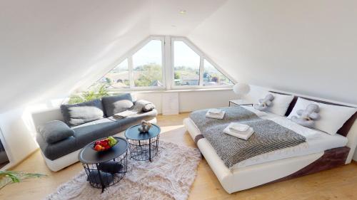 Lieblingsplatz Neusiedl - Modern Stylish Apartments - Free Parking Burgenland Card - 10 min to Desig in Neusiedl am See