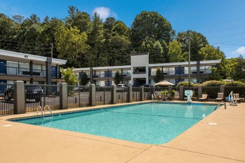 Best Western Asheville-Blue Ridge Parkway