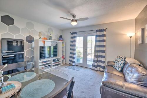 Efficient Lake Havasu Apartment with Private Pool! - image 8