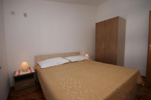 Double Room Pag 6311b - image 13