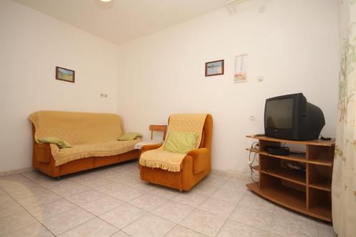 Apartment Novigrad 6979b - image 10