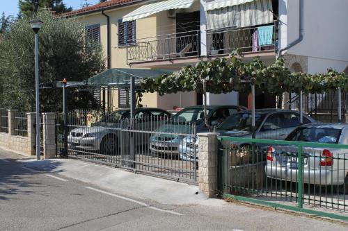 Apartment Novigrad 6979b - image 11