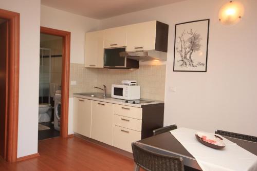 廚房, Apartments by the sea Rovinj - 3373 in 蒙塞納