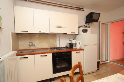Family friendly apartments with a swimming pool Rovinj - 3394 - image 14