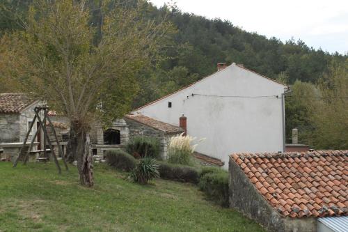  Apartments with a parking space Kozljak, Central Istria - Sredisnja Istra - 7453 in Plomin