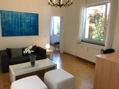 studio e - Quiet central business one bedroom apartment for 3 guests, Düsseldorf (photo 6)