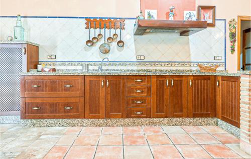 Konyha, Nice Home In Villafranca De Cordoba in Los Angeles (Andalúzia)