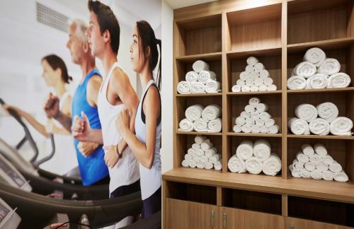 Holiday Inn Darling Harbour - image 12