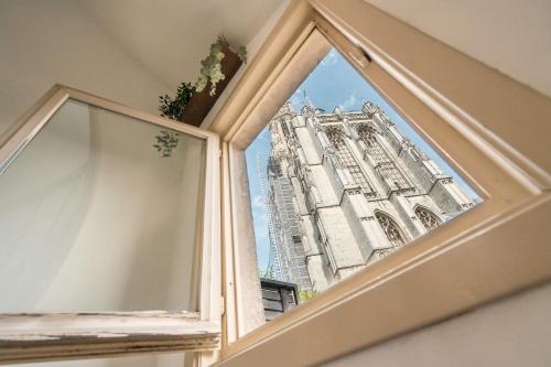 Tempel Cathedral Lodge in the Heart of Antwerp, Amberes (foto 8)