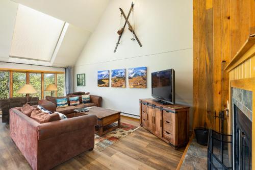 2054 The Pines Condo - image 14