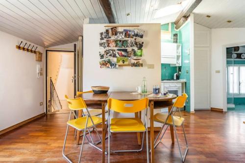  Lovely one-bedroom attic in an ancient village in Bologna