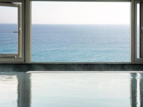 Hot spring bath, Atagawa onsen Blue Ocean in Higashiizu