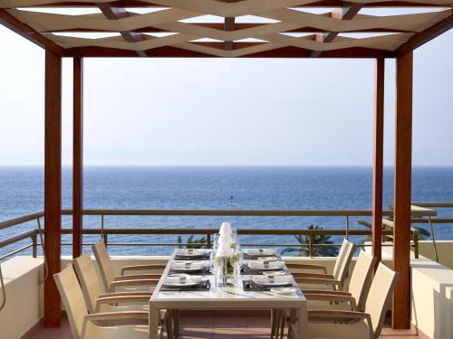 Rhodes Bay Hotel & Spa - image 3