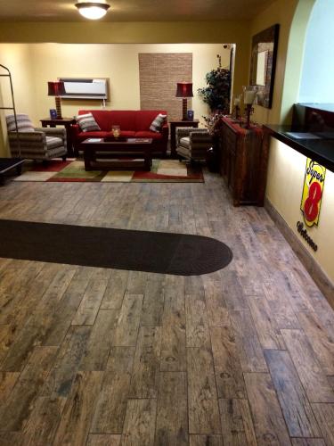 المرافق, سوبر 8 باي ويندام أيداهو فولز (Super 8 By Wyndham Idaho Falls) in Idaho Falls