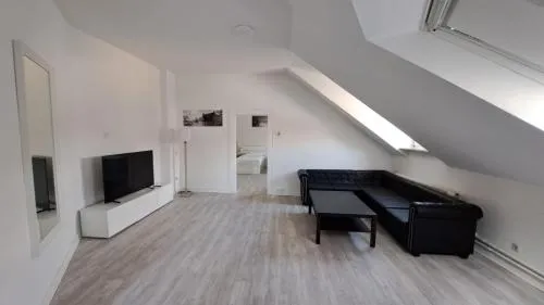 80qm 2,5 Zimmer Wohnung in Uninähe Hauptbahnhofnähe 4 Einzelbetten 2 Duschen Wohnküche neu in Duisburg, Deutschland