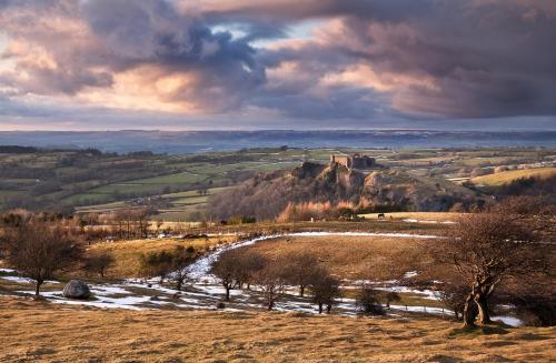 Wildhaven- Idylic rural farmhouse with log burner and countryside views