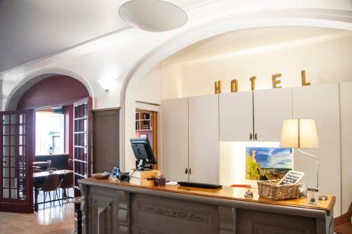 ล็อบบี้, ดิ ออริจินัล ซิตี้ โฮเทล บริสตอล เลอ ปุย-อ็อง-เวแล (The Originals City, Hôtel Bristol, Le Puy-en-Velay) in เลอ ปูว์ ออง เวอเลย์