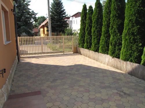 Oázis Apartmanház