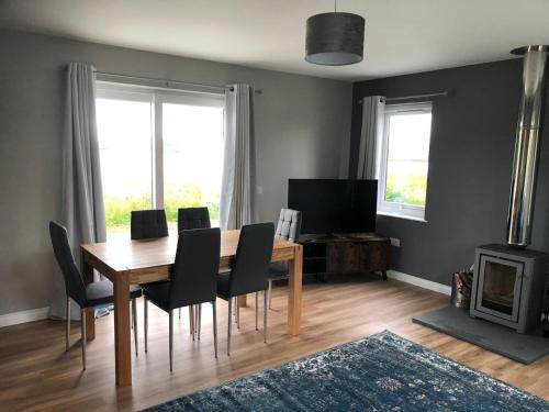 Loch Caroy Bay Cottage in Ose