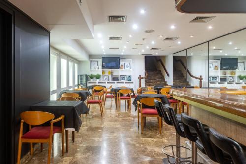 餐飲選擇, 魯卡酒店 (Hotel Leuka) in 阿利坎特