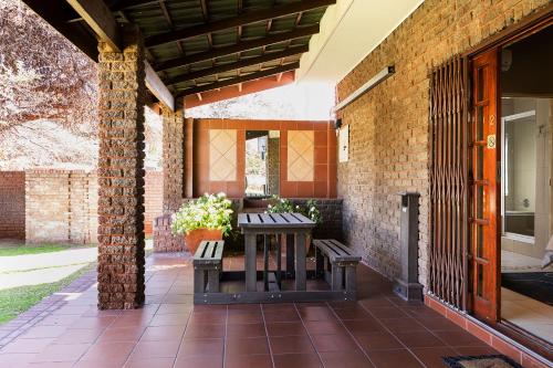 Kathu Gamagara Lodge in คาทู