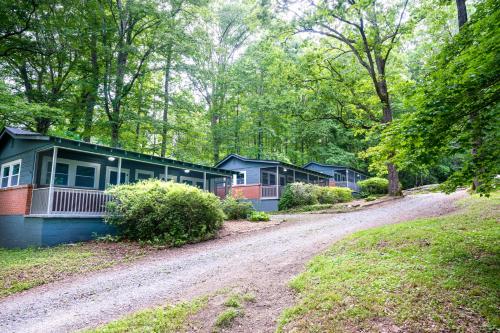 Foggy Bottom Cabins in Pisgah Forest, Vereinigte Staaten von Amerika
