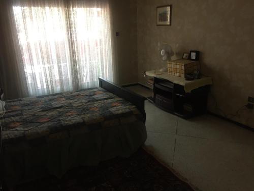 Property located in a quiet area close to the train station and town, Casablanca (Foto 6)