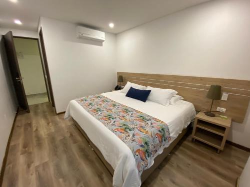 391742235 EcoHub Hotel Medellin