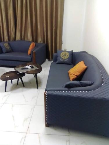 Konuk Odası, DAA DINGBE SUITES - Luxury Two Bedroom Apartments in Tamale