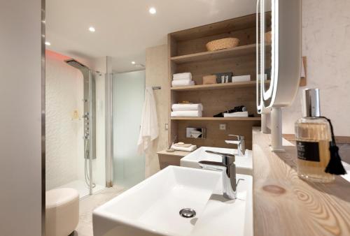 Two-Bedroom Apartment (6 People) - Sunday