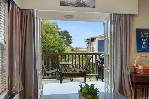 منظر, Kohi Family Home With Netflix l Gardens View in St Heliers