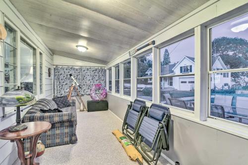 East Tawas Cabin with Lake Huron Access and Views in East Tawas, USA