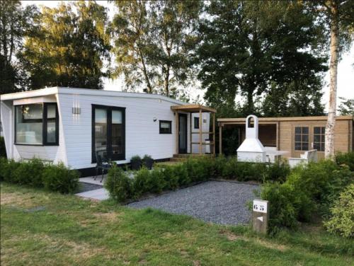 Chalet Eben Haëzer in Rheezerveen