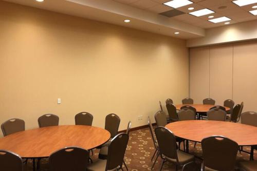 Hyatt Place Des Moines Downtown - image 12