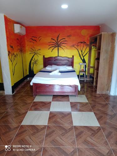 1 double bed, 2 twin beds