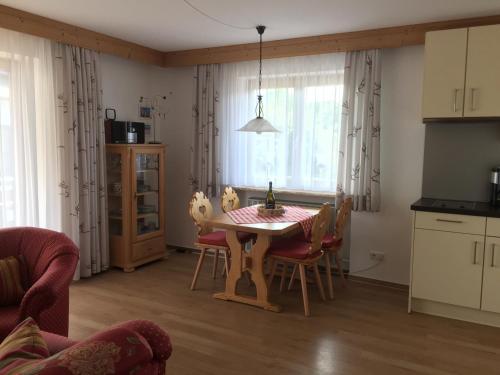 One-Bedroom Apartment image 10